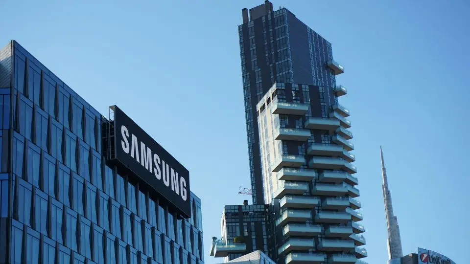 Samsung Forecasts 56% Q2 Profit Drop in 2025 as U.S. Export Restrictions Hit Chip Sales
