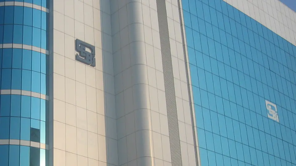 SEBI Announces Phased Merchant Banking Reforms to Strengthen IPO Oversight in India